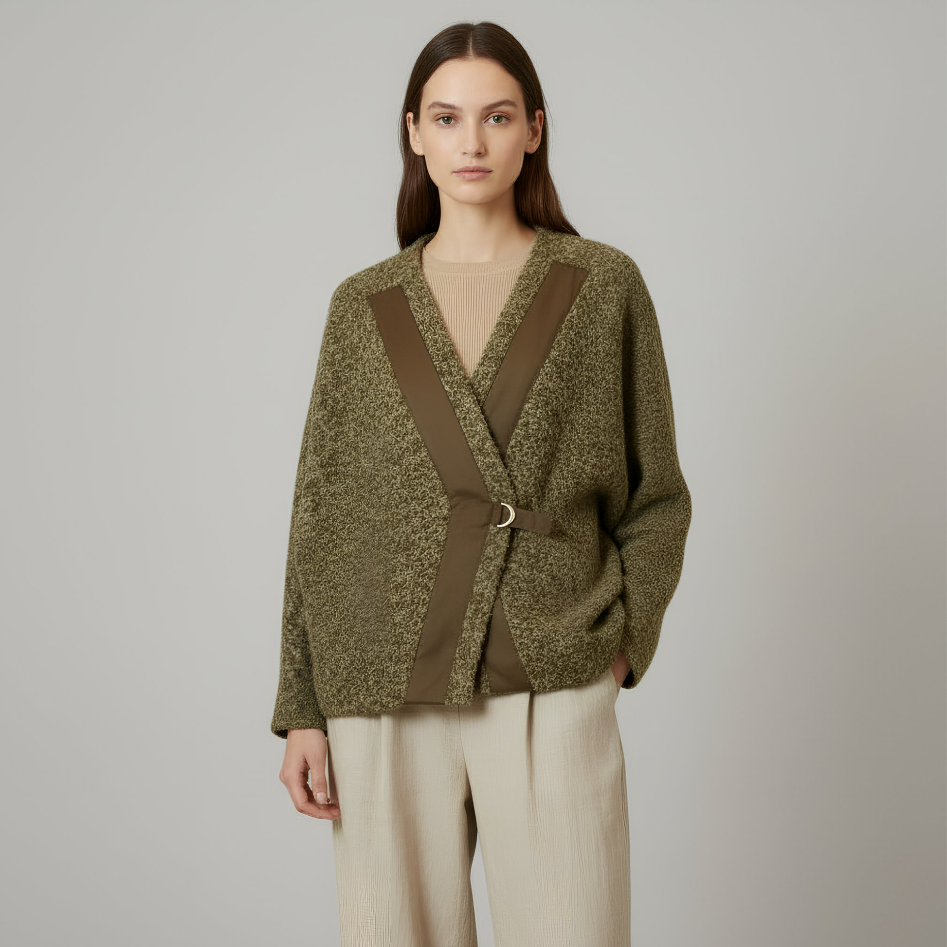 haki balon kollu oversize kaşe ceket vaura atelier on çekim